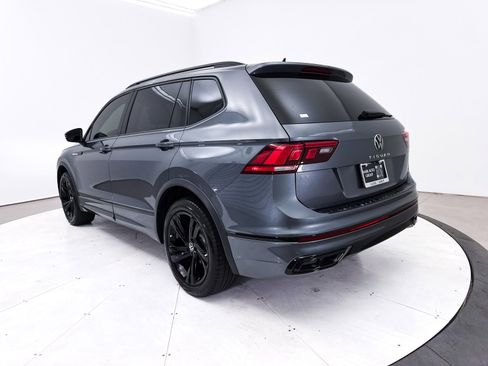Used 2023 Volkswagen Tiguan SE R-Line FWD image 15