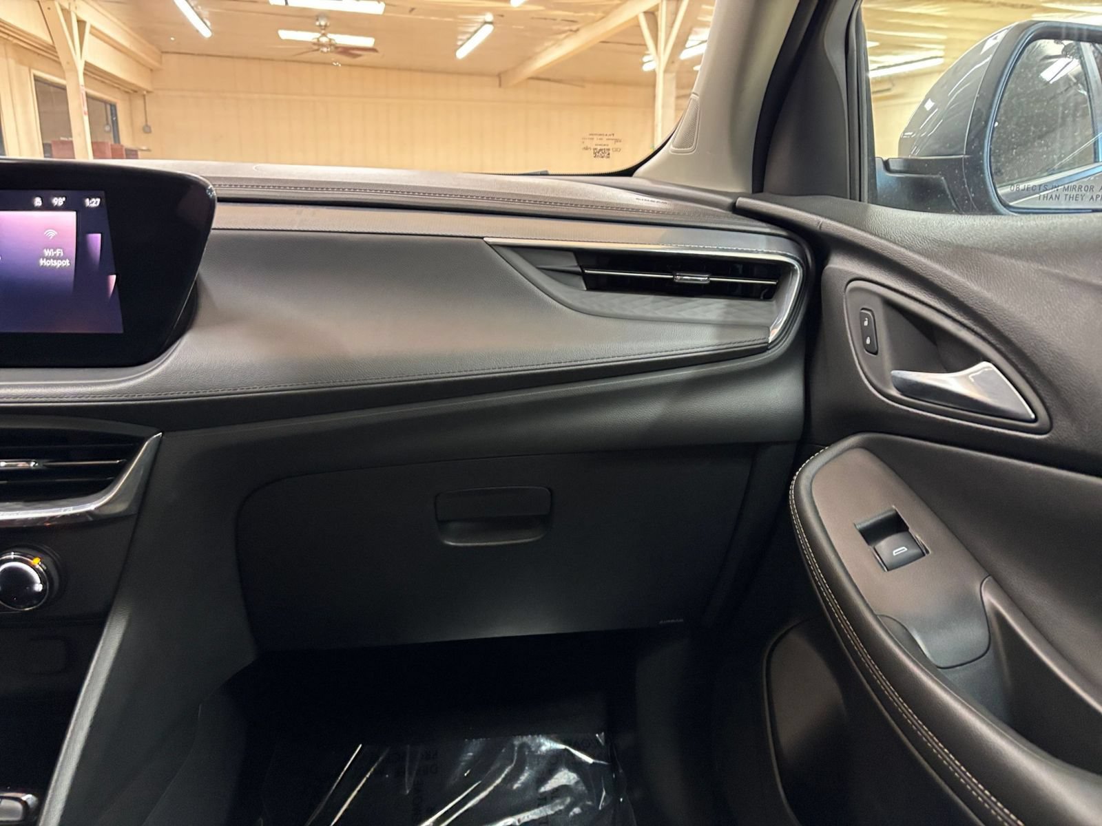 Used 2025 Buick Encore GX Preferred AWD/4WD image 33