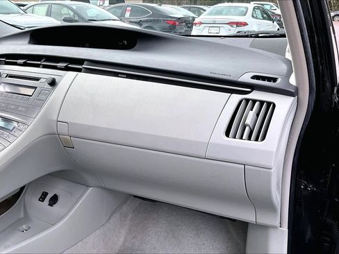 Used 2010 Toyota Prius Five image 16