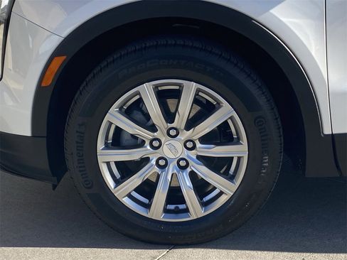 Certified 2023 Cadillac XT4 Premium Luxury image 10