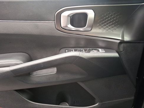 Certified 2023 Kia Sorento EX image 10