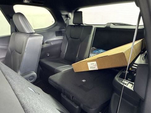 New 2026 Lexus TX 500h AWD image 21