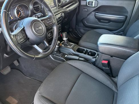 Used 2020 Jeep Wrangler Unlimited Sport AWD/4WD image 5