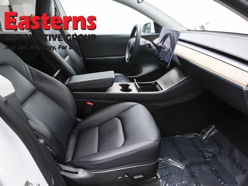 Used 2021 Tesla Model Y Long Range image 21