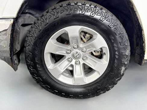 Used 2021 RAM 1500 Laramie image 38