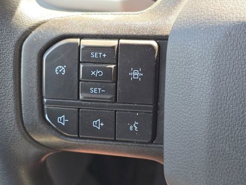 Used 2023 Ford F150 XLT AWD/4WD image 11