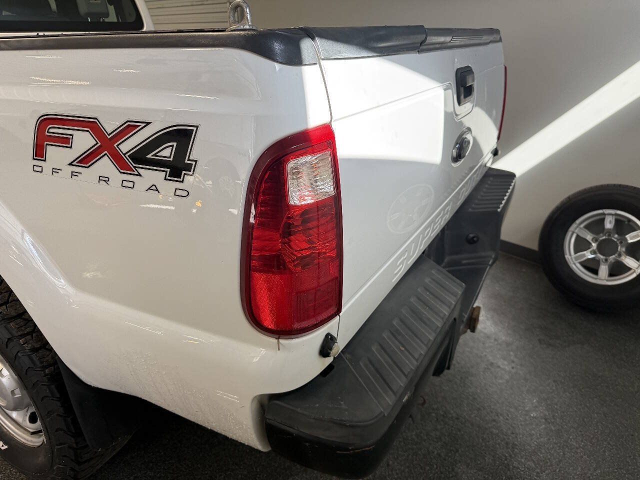 Used 2015 Ford F250 XL w/ FX4 Off-Road Package AWD/4WD image 9