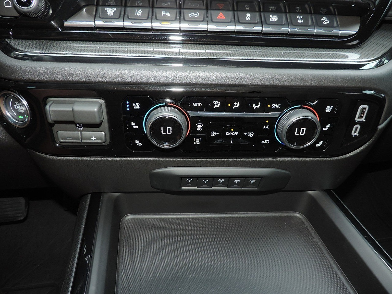 Certified 2026 Chevrolet Silverado 2500 ZR2 w/ LPO, Dark Essentials Package AWD/4WD image 24