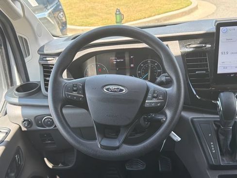 Used 2025 Ford Transit 350 XLT RWD image 22