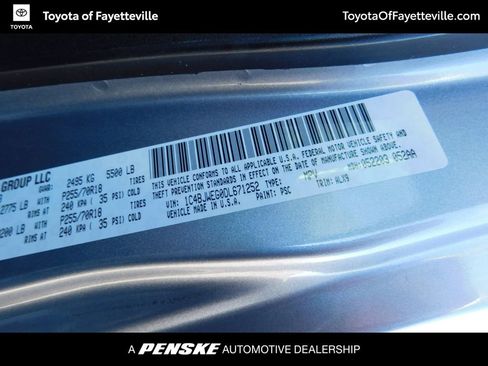 Used 2013 Jeep Wrangler Unlimited Sahara image 8