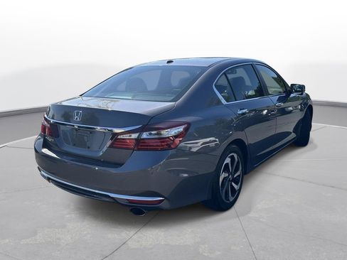 Used 2017 Honda Accord EX-L image 6