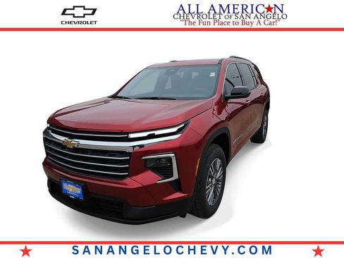 Used 2026 Chevrolet Traverse LT w/ Driver Confidence Package FWD image 1