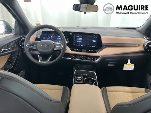 New 2026 Chevrolet Equinox ACTIV w/ LPO, Floor Liner Package image 9