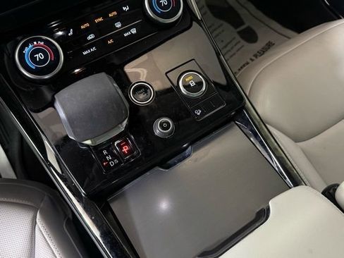 Used 2023 Land Rover Range Rover Sport SE image 39