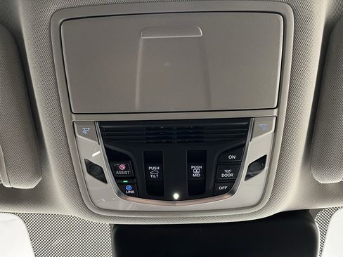 New 2025 Acura RDX w/ Technology Package image 9