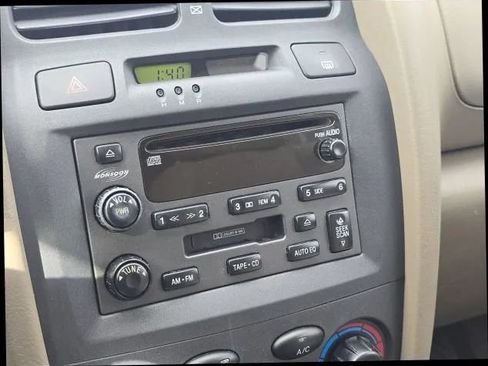 Used 2006 Hyundai Santa Fe GLS FWD image 25