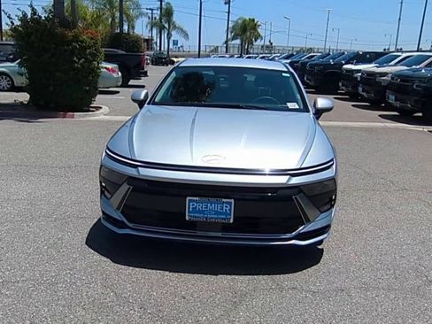 Used 2025 Hyundai Sonata SEL FWD image 3