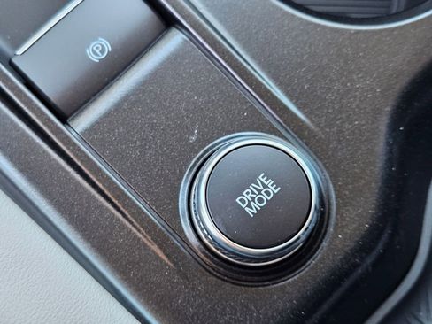 New 2026 Ford Explorer Active w/ Active Comfort Package image 19