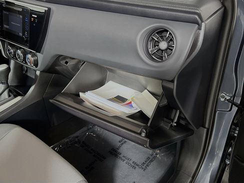 Used 2017 Toyota Corolla L w/ Carpet Mat Package (TMS) image 31