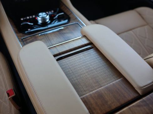 Used 2023 Jeep Grand Wagoneer Series III image 33