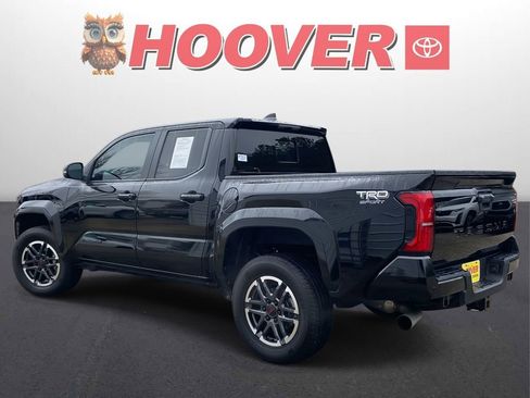 Used 2024 Toyota Tacoma TRD Sport w/ TRD Sport Upgrade Package image 5