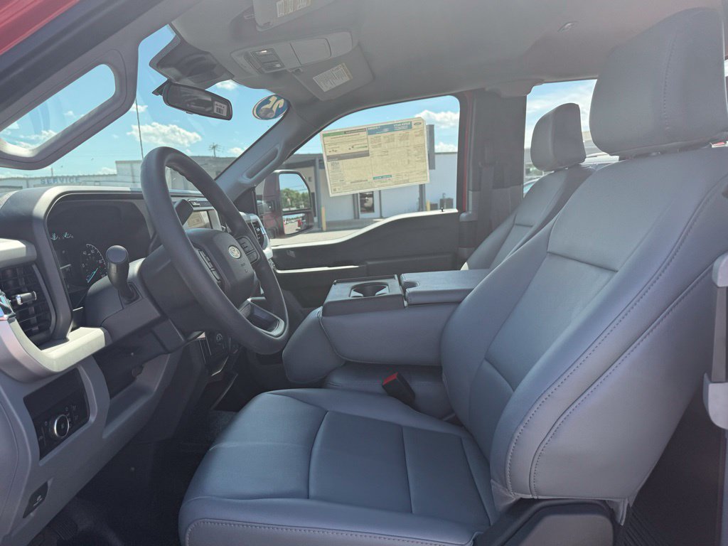 New 2025 Ford F250 XL w/ 360-Degree Camera Package RWD image 15