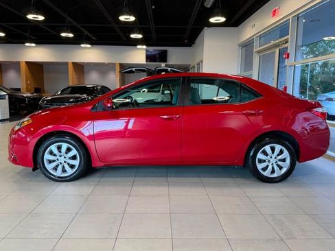 Used 2016 Toyota Corolla LE FWD image 7