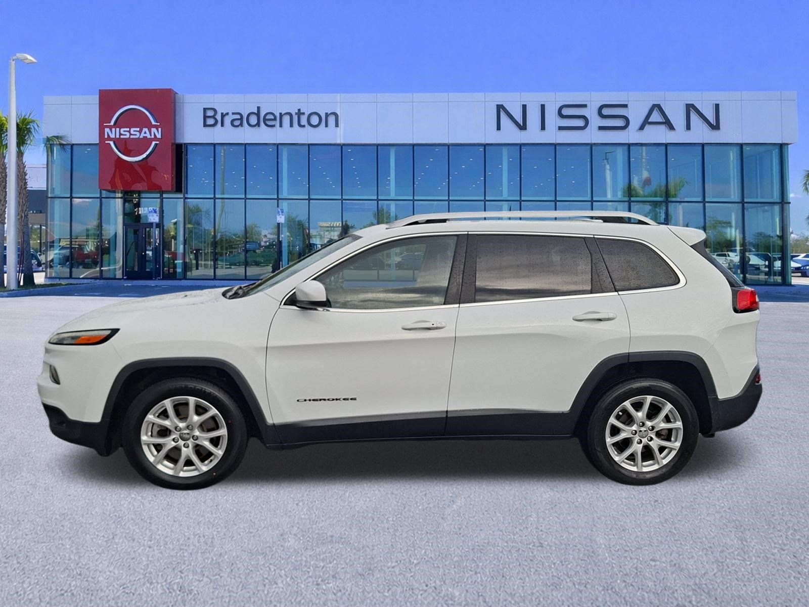 Used 2014 Jeep Cherokee Limited FWD image 8