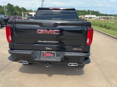 Used 2024 GMC Sierra 1500 AT4 w/ AT4 Preferred Package AWD/4WD image 8