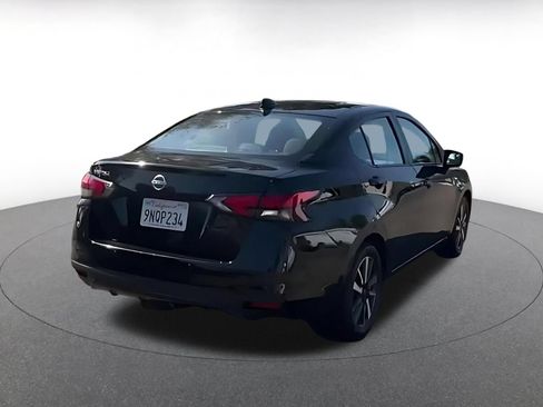 Used 2025 Nissan Versa SV FWD image 14