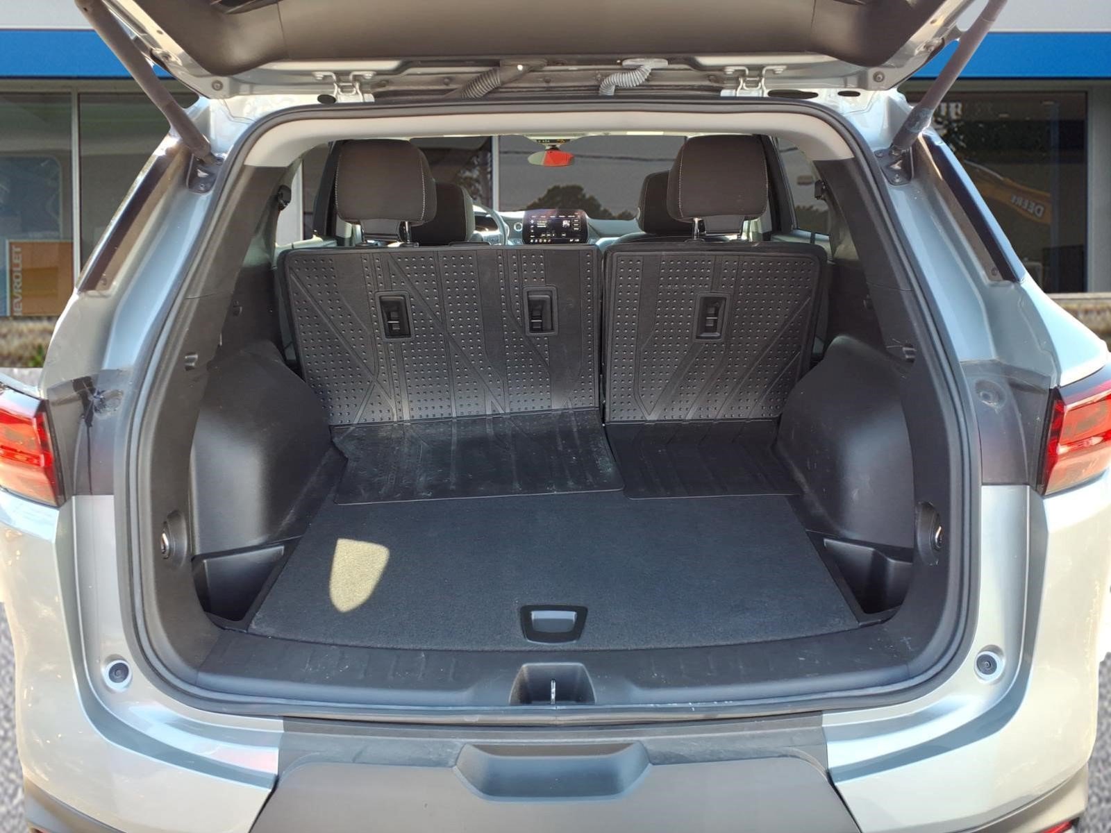 Used 2024 Chevrolet Blazer LT w/ Convenience Package FWD image 5