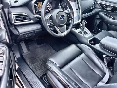 Used 2022 Subaru Outback Limited XT image 3