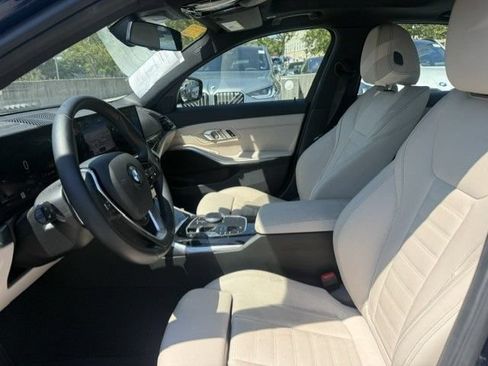 Used 2023 BMW 330i xDrive Sedan w/ Premium Package AWD/4WD image 3