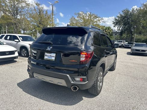 Used 2025 Honda Passport TrailSport image 6