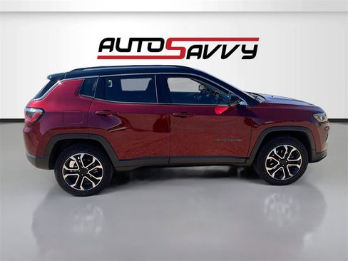 Used 2022 Jeep Compass Limited image 8