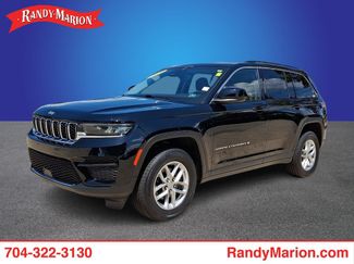 Used 2023 Jeep Grand Cherokee Laredo w/ Luxury Tech Group I AWD/4WD video 1