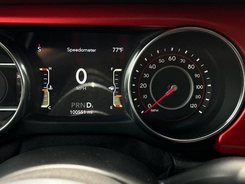 Used 2020 Jeep Gladiator Rubicon AWD/4WD image 13