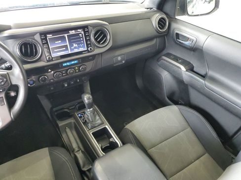 Used 2021 Toyota Tacoma TRD Sport AWD/4WD image 13