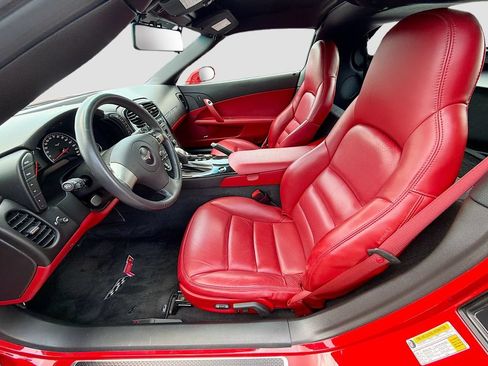 Used 2008 Chevrolet Corvette Coupe w/ Preferred Equipment Group RWD image 12