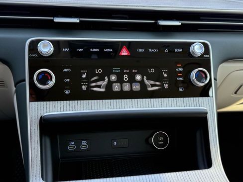 New 2026 Genesis GV80 3.5T Prestige image 17