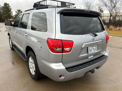 Used 2014 Toyota Sequoia SR5 image 8