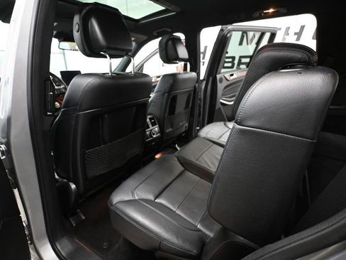 Used 2017 Mercedes-Benz GLS 550 4MATIC image 38