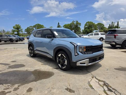 New 2027 Kia Seltos S FWD image 2