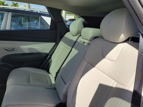 Used 2025 Hyundai Tucson Limited FWD image 11