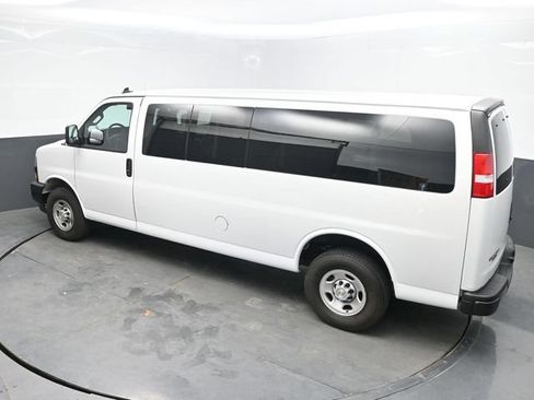 Used 2024 Chevrolet Express 3500 LS RWD image 29