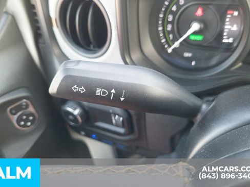 Used 2024 Jeep Wrangler Unlimited AWD/4WD image 16