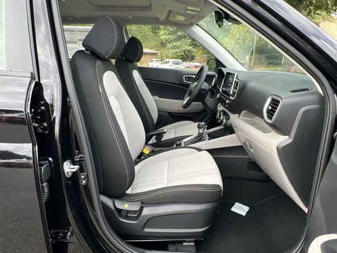 New 2026 Hyundai Venue SEL image 25