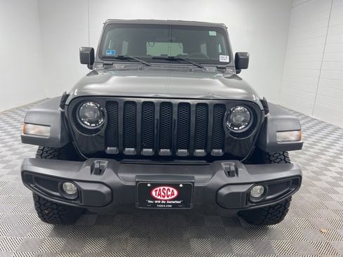 Used 2023 Jeep Wrangler Willys image 3