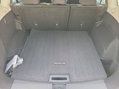 New 2026 Nissan Rogue SV FWD image 10