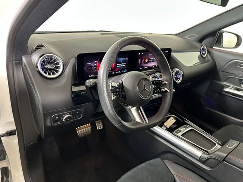 Used 2024 Mercedes-Benz GLA 250 w/ AMG Night Package image 13